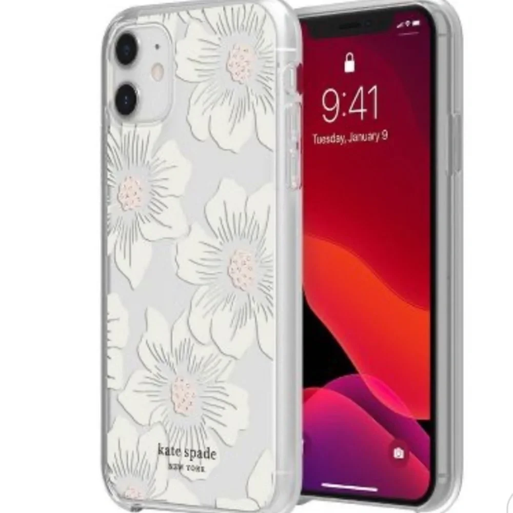 NWT Kate Spade New York Apple iPhone 6.1” (2021) small camera Hardshell Case